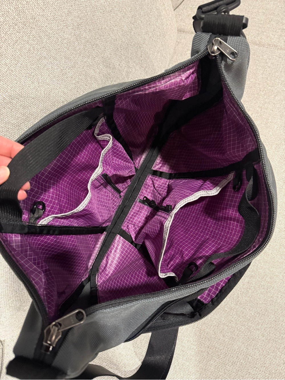 Tom Bihn Parental Unit - Steel 1050 Ballistic/Ultraviolet 200 Halcyon, like new! - Picture 5 of 7